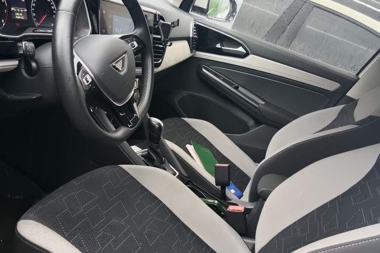 Used Jetta VS5 2023 280TSI Automatic Trend Edition Left Front Seat