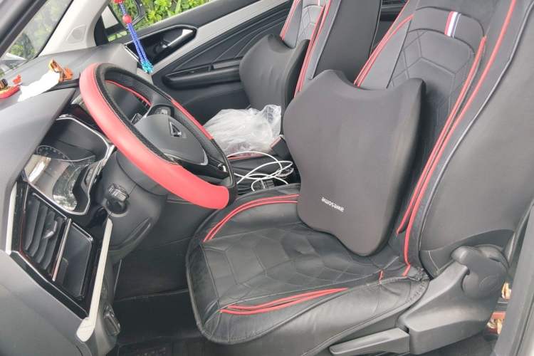 Used Jetta VS5 2023 280TSI Automatic Glory Edition Left Front Seat