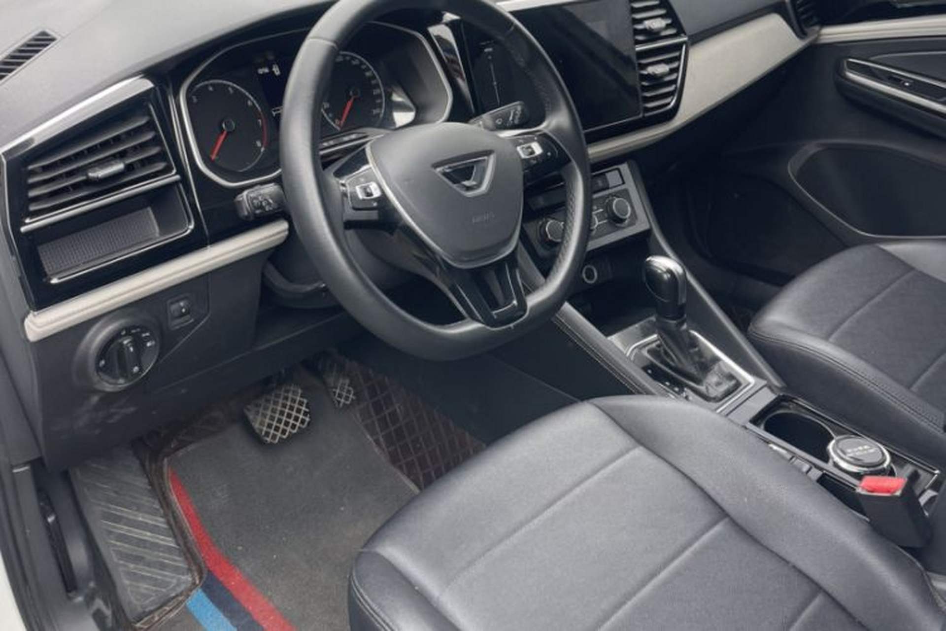 Used Jetta VS5 2023 280TSI Automatic Trend Edition Left Front Seat
