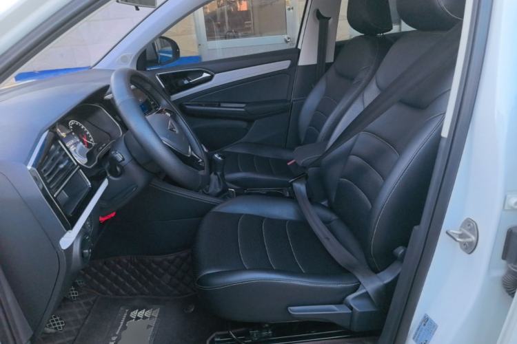 Used Jetta VS5 2023 280TSI Manual Entry-Level Model Left Front Seat