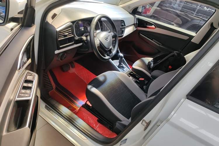 Used Jetta VS5 2023 280TSI Automatic Trend Edition Left Front Seat