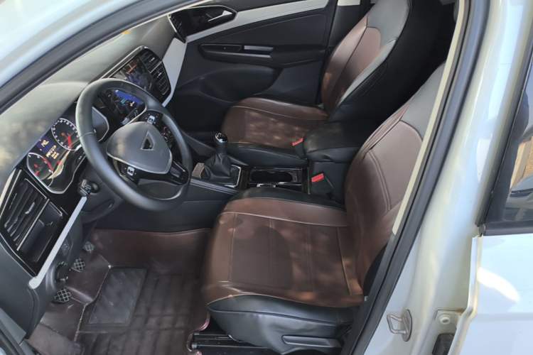 Used Jetta VS5 2023 280TSI Manual Entry-Level Model Left Front Seat