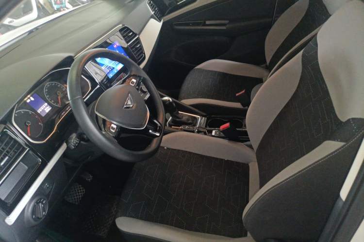 Used Jetta VS5 2023 280TSI Automatic Trend Edition Left Front Seat
