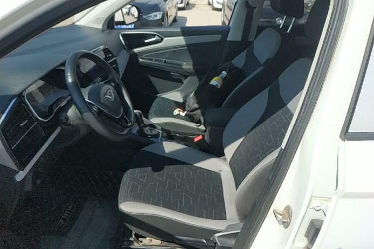 Used Jetta VS5 2023 280TSI Automatic Trend Edition Left Front Seat