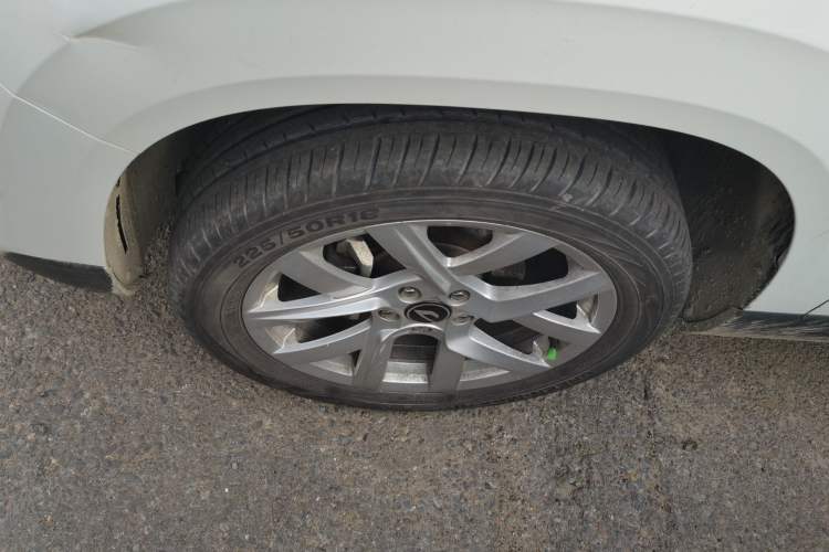 Used Jetta VS5 2023 280TSI Manual Entry-Level Model Left Front Wheel Hub