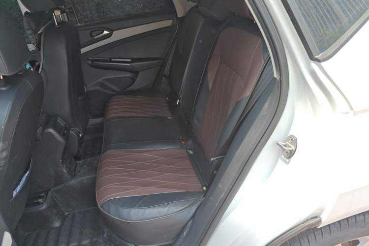 Used Jetta VS5 2023 280TSI Automatic Trend Edition Left Rear Seat