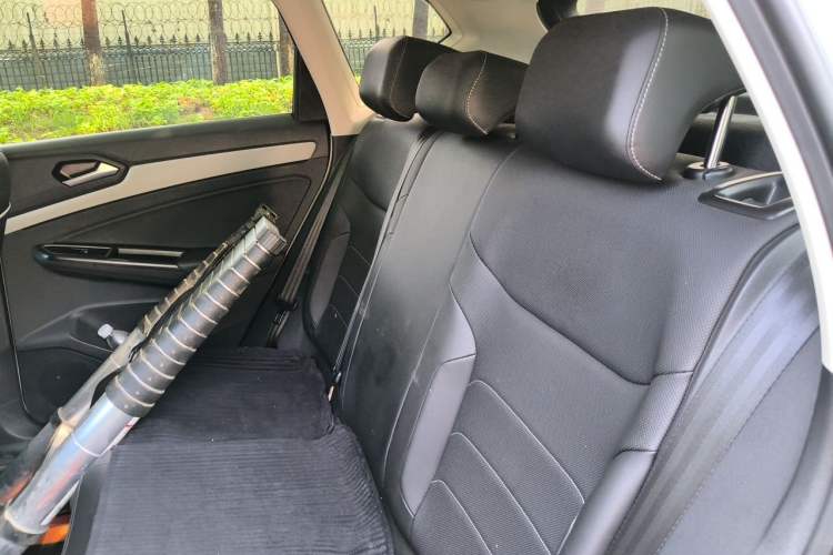 Used Jetta VS5 2023 280TSI Manual Enjoyment Version Left Rear Seat