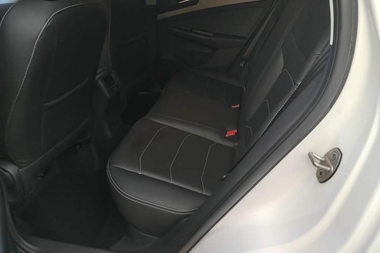 Used Jetta VS5 2023 280TSI Automatic Trend Edition Left Rear Seat