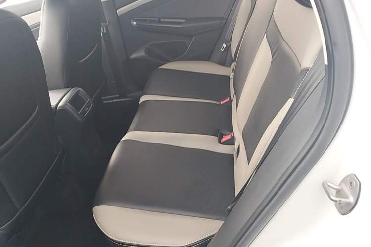 Used Jetta VS5 2023 280TSI Automatic Trend Edition Left Rear Seat