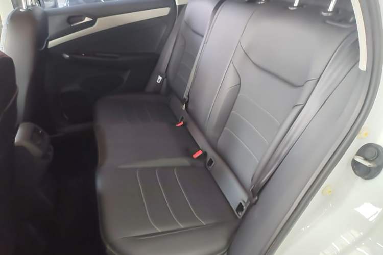 Used Jetta VS5 2023 280TSI Manual Enjoyment Version Left Rear Seat
