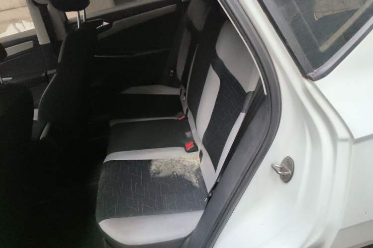 Used Jetta VS5 2023 280TSI Automatic Trend Edition Left Rear Seat