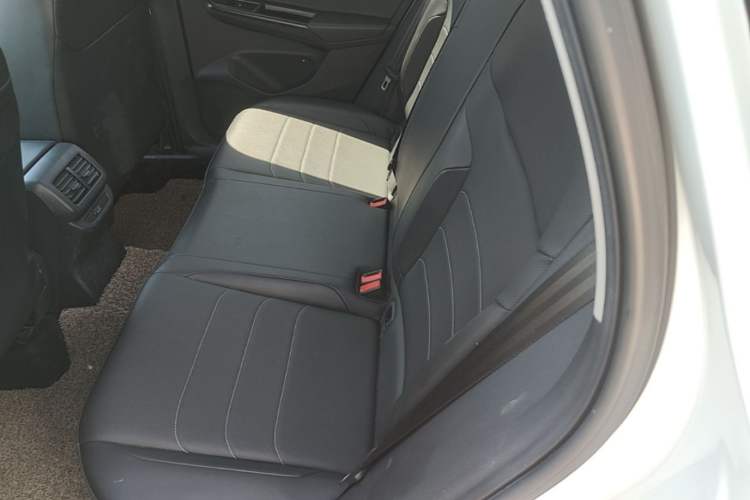 Used Jetta VS5 2023 280TSI Automatic Enjoyment Model Left Rear Seat