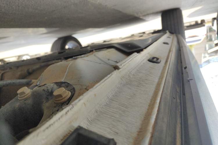 Used Jetta VS5 2023 280TSI Automatic Trend Edition Left Side Sill