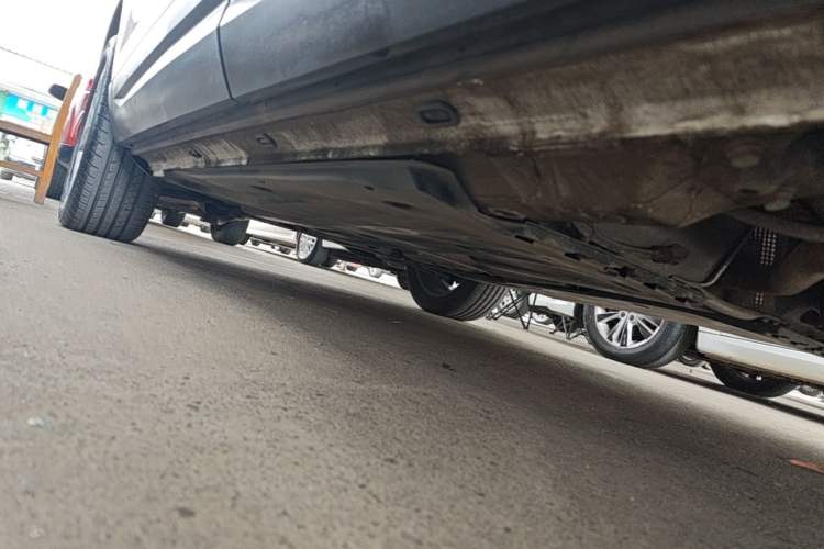 Used Jetta VS5 2023 280TSI Automatic Trend Edition Left Side Sill