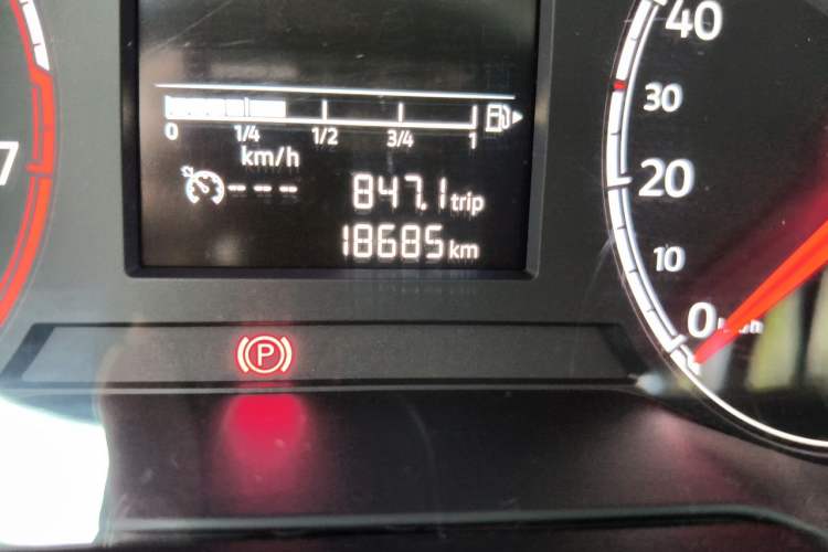 Used Jetta VS5 2023 280TSI Manual Enjoyment Version Odometer Close Up