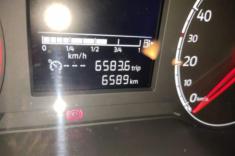 Used Jetta VS5 2023 280TSI Automatic Trend Edition Odometer Close Up