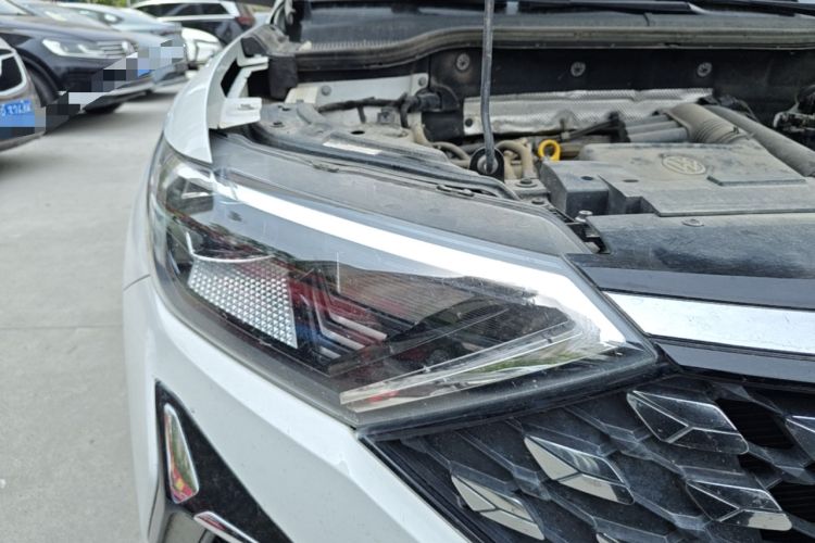 Used Jetta VS5 2023 280TSI Automatic Trend Edition Right Front Headlight