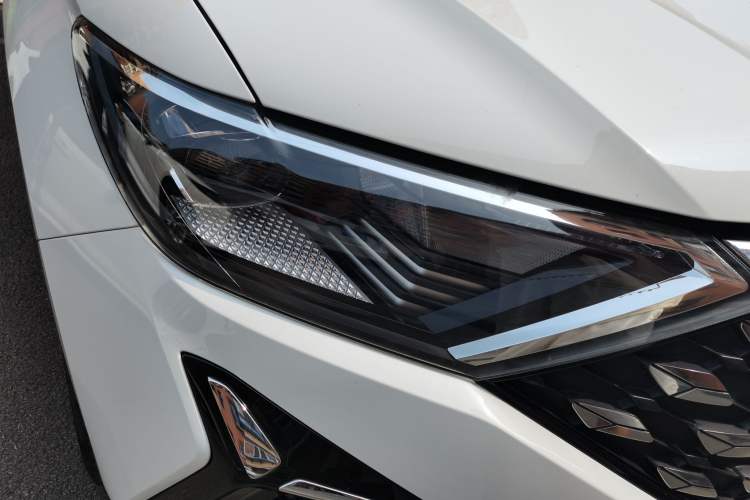 Used Jetta VS5 2023 280TSI Automatic Trend Edition Right Front Headlight