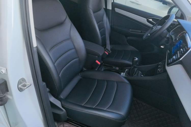 Used Jetta VS5 2023 280TSI Manual Entry-Level Model Right Front Seat