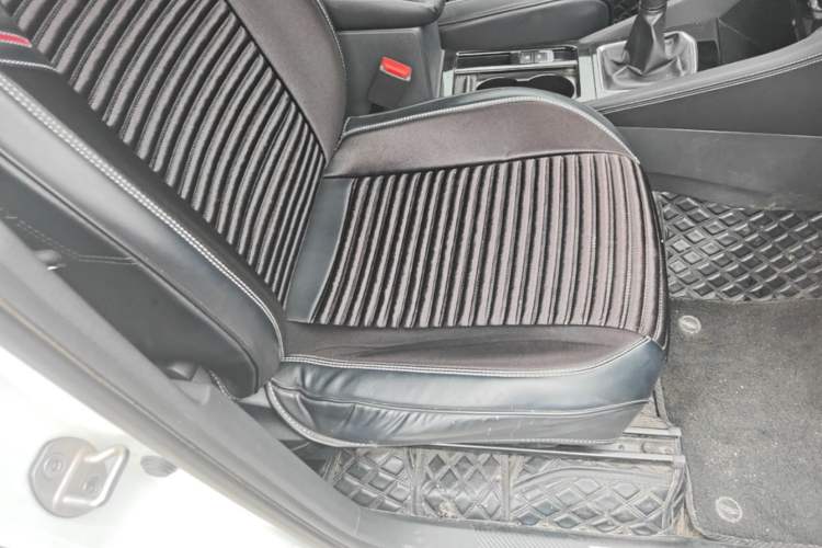 Used Jetta VS5 2023 280TSI Manual Entry-Level Model Right Front Seat