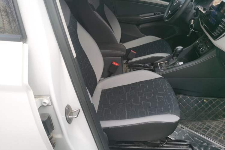 Used Jetta VS5 2023 280TSI Automatic Trend Edition Right Front Seat