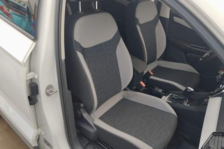 Used Jetta VS5 2023 280TSI Automatic Trend Edition Right Front Seat