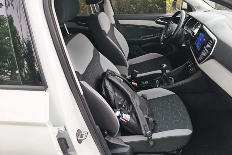 Used Jetta VS5 2023 280TSI Manual Entry-Level Model Right Front Seat