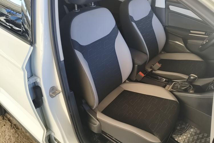 Used Jetta VS5 2023 280TSI Automatic Trend Edition Right Front Seat