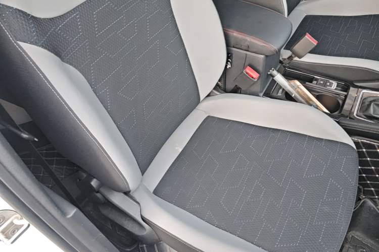Used Jetta VS5 2023 280TSI Automatic Trend Edition Right Front Seat