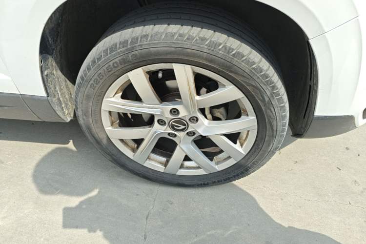 Used Jetta VS5 2023 280TSI Automatic Trend Edition Right Front Wheel Hub