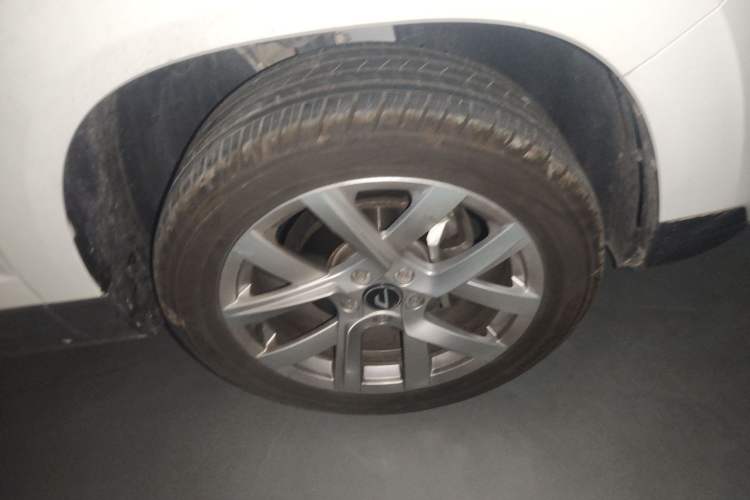 Used Jetta VS5 2023 280TSI Manual Entry-Level Model Right Front Wheel Hub