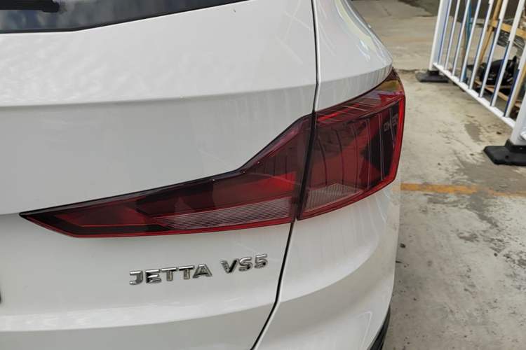 Used Jetta VS5 2023 280TSI Automatic Trend Edition Right Rear Taillight