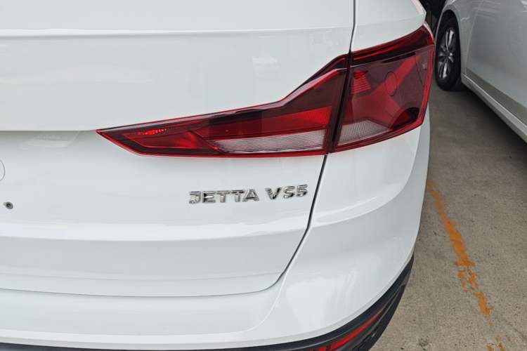Used Jetta VS5 2023 280TSI Automatic Trend Edition Right Rear Taillight