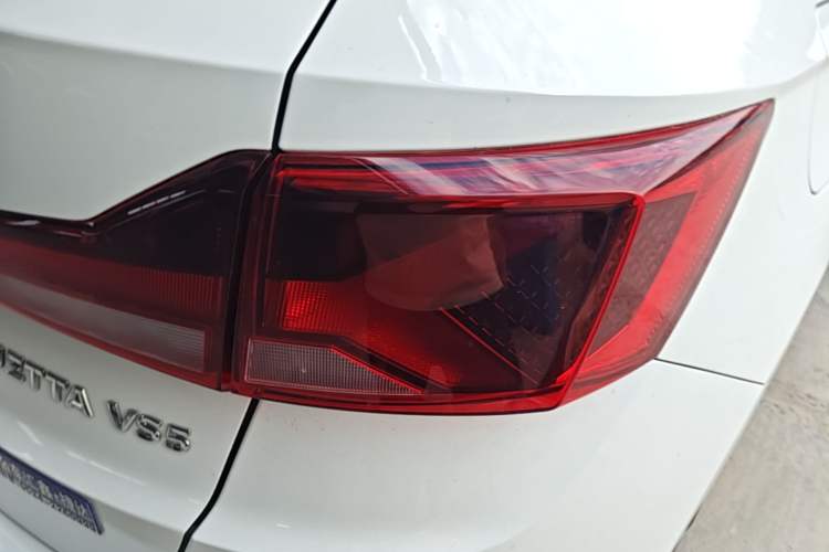 Used Jetta VS5 2023 280TSI Automatic Trend Edition Right Rear Taillight