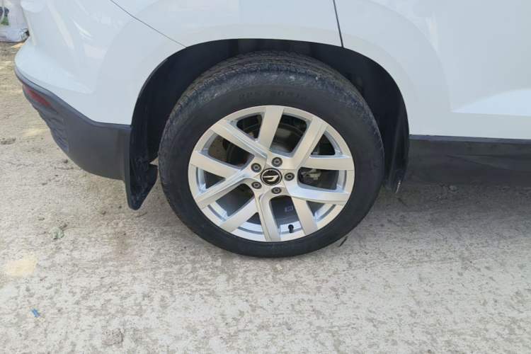 Used Jetta VS5 2023 280TSI Automatic Trend Edition Right Rear Wheel Hub
