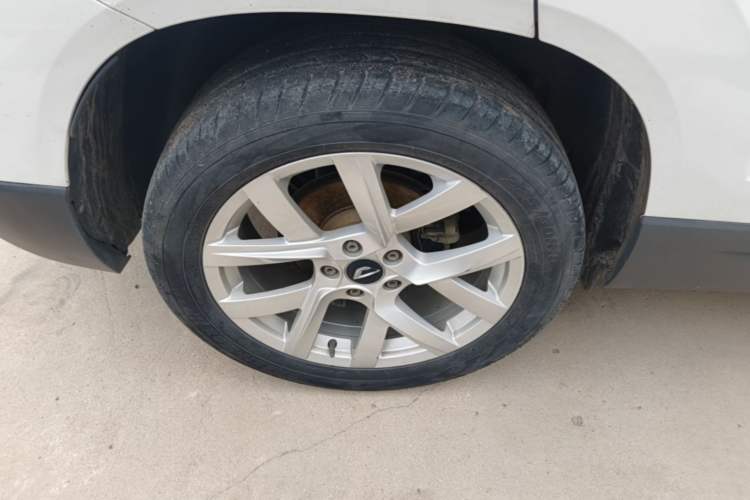 Used Jetta VS5 2023 280TSI Automatic Trend Edition Right Rear Wheel Hub