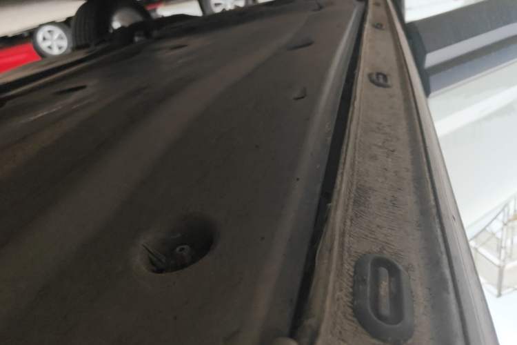Used Jetta VS5 2023 280TSI Manual Entry-Level Model Right Side Sill