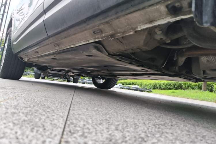 Used Jetta VS5 2023 280TSI Manual Entry-Level Model Right Side Sill