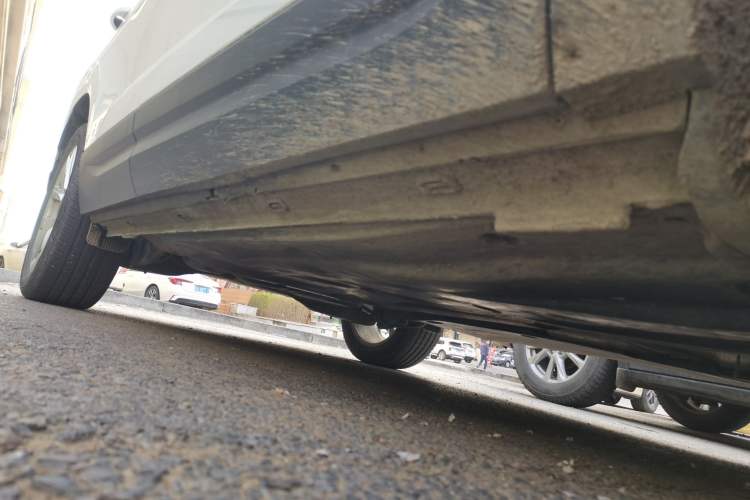 Used Jetta VS5 2023 280TSI Manual Entry-Level Model Right Side Sill