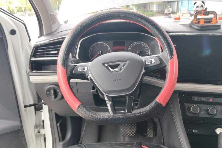 Used Jetta VS5 2023 280TSI Automatic Glory Edition Steering Wheel
