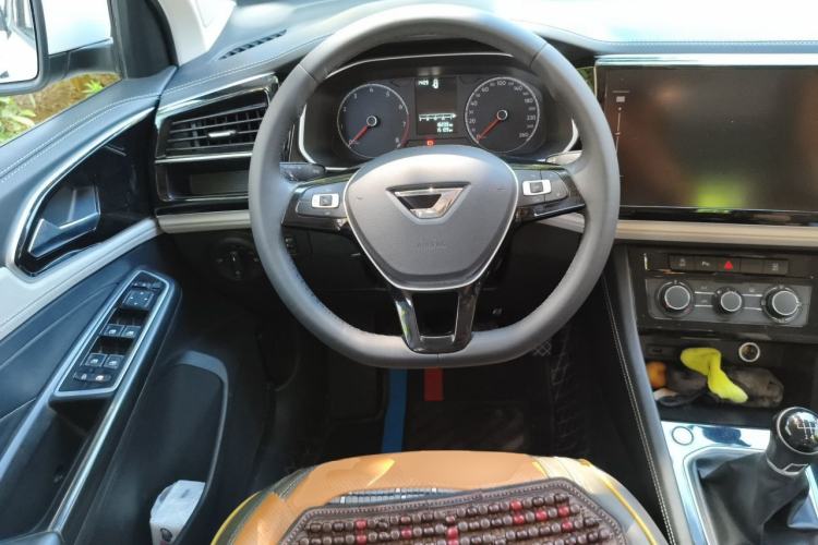 Used Jetta VS5 2023 280TSI Manual Enjoyment Version Steering Wheel