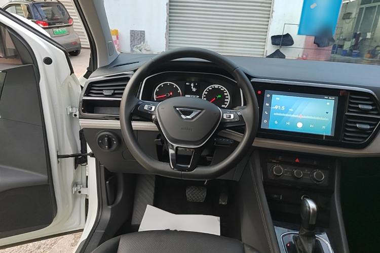Used Jetta VS5 2023 280TSI Automatic Trend Edition Steering Wheel