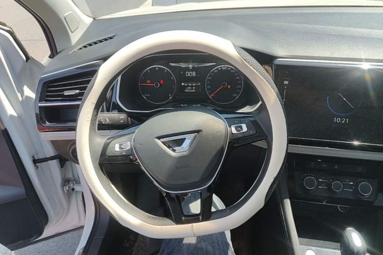 Used Jetta VS5 2023 280TSI Automatic Enjoyment Model Steering Wheel