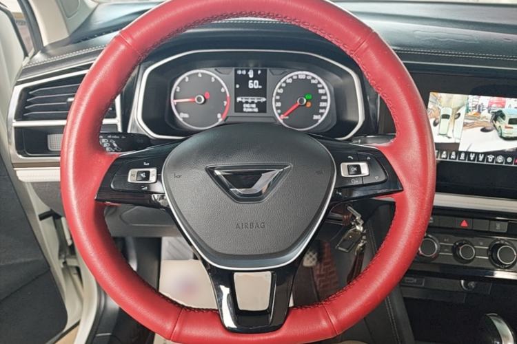 Used Jetta VS5 2023 280TSI Automatic Trend Edition Steering Wheel