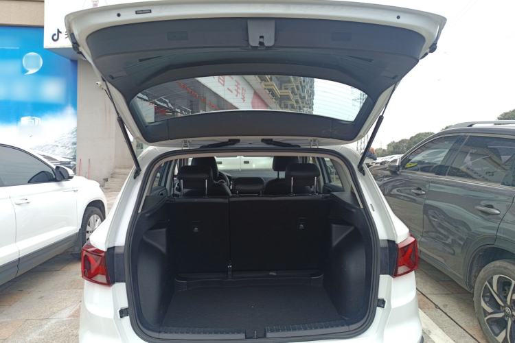 Used Jetta VS5 2023 280TSI Automatic Trend Edition Trunk