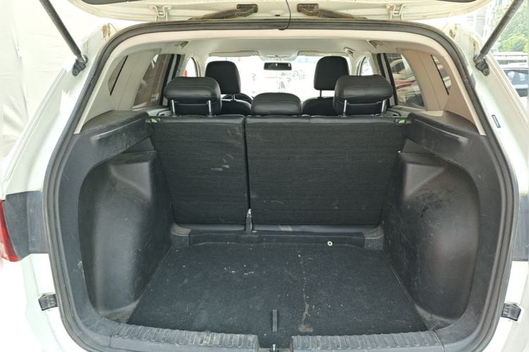 Used Jetta VS5 2023 280TSI Automatic Trend Edition Trunk
