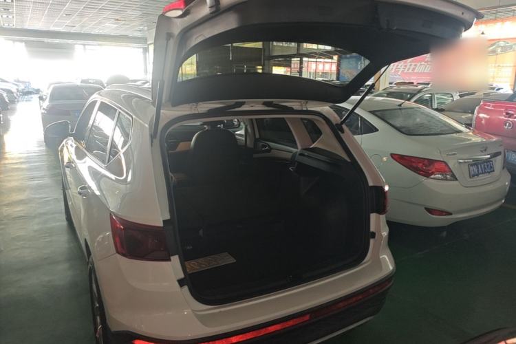 Used Jetta VS5 2023 280TSI Automatic Enjoyment Model Trunk