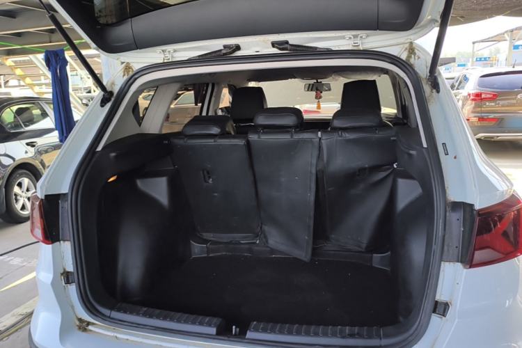 Used Jetta VS5 2023 280TSI Manual Entry-Level Model Trunk