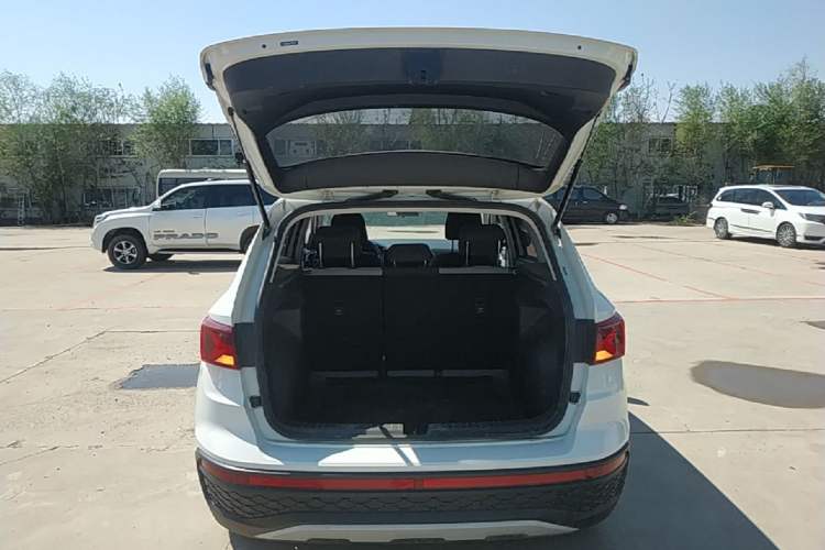 Used Jetta VS5 2023 280TSI Automatic Trend Edition Trunk