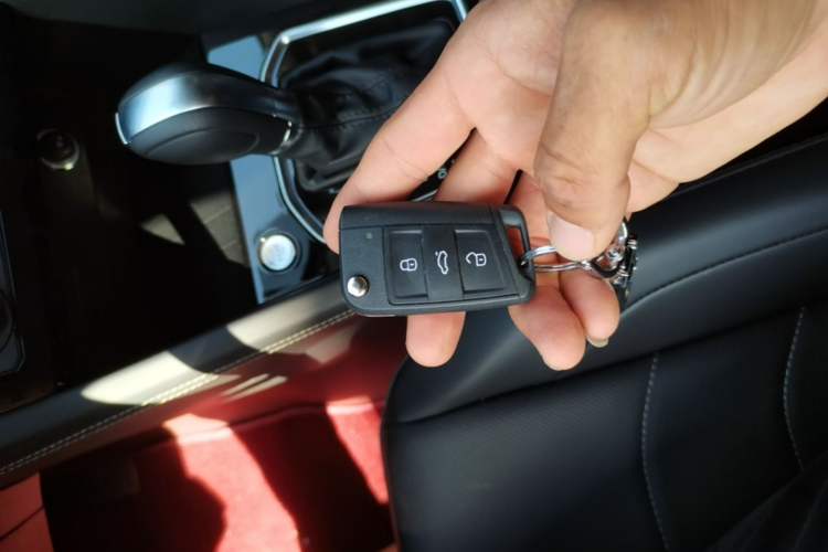 Used Jetta VS5 2023 280TSI Automatic Enjoyment Model Vehicle Key